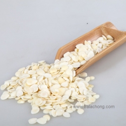 Hạnh nhân cắt lát